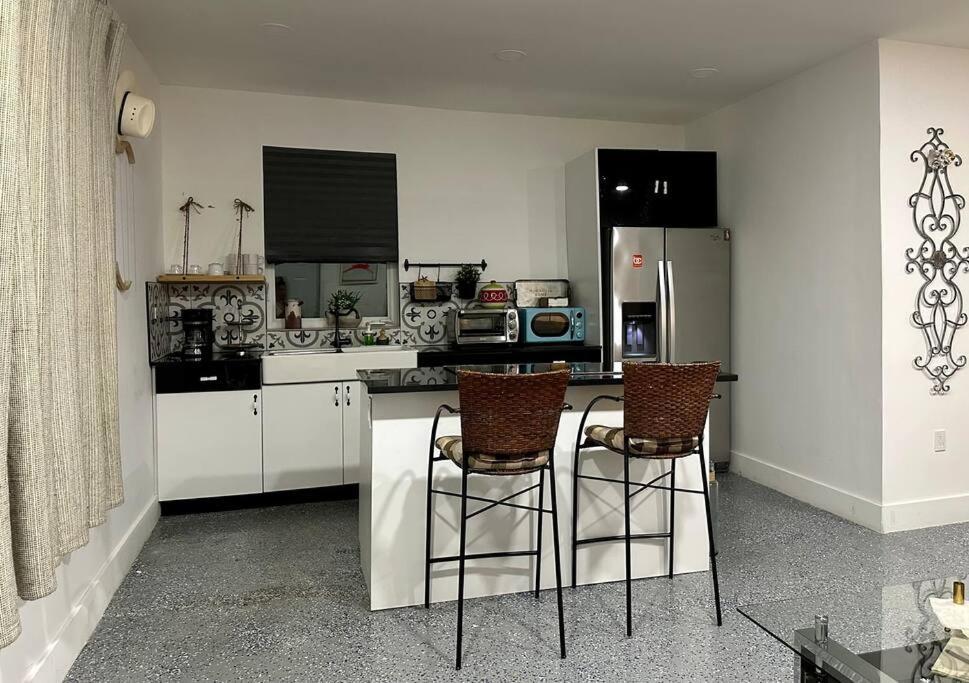 Flora'S Garden Apartment/Studio North Miami Esterno foto